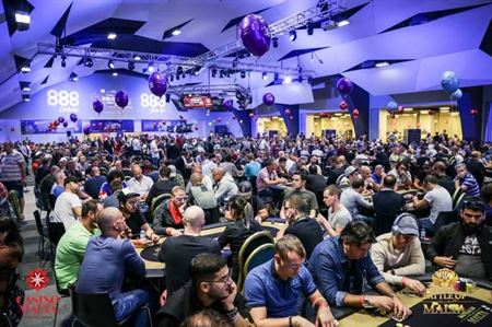 ליגת עולם הפוקר poker-world